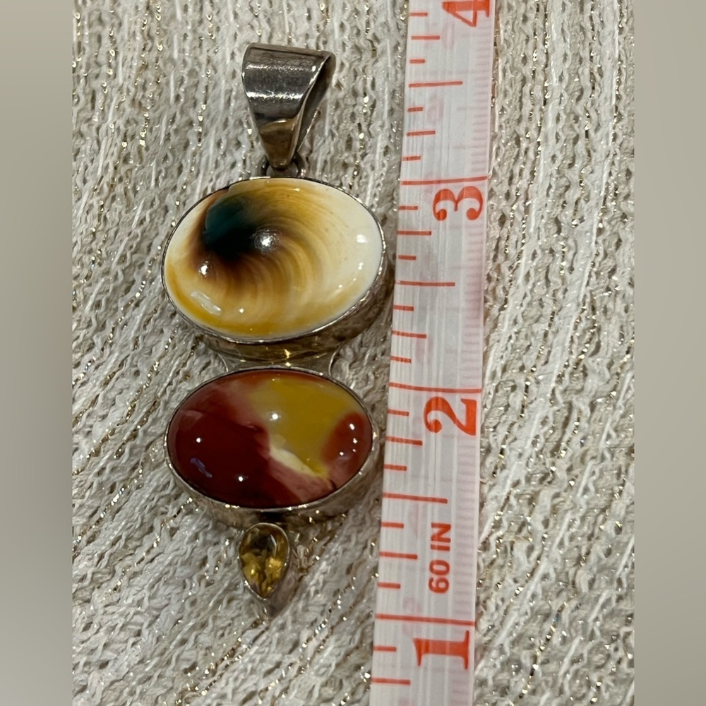 She’ll, Stone and Amber Pendant - Picture 2 of 4